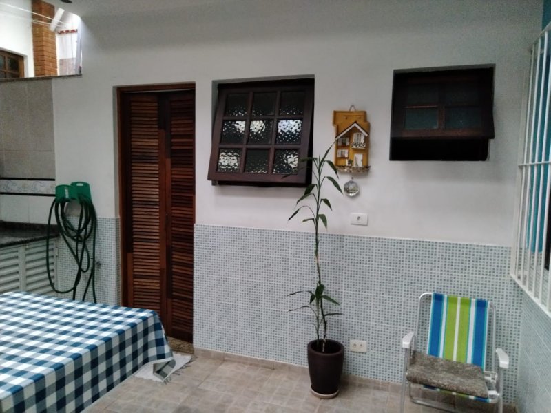 Casa à venda Vila Marina com 241m² e 3 quartos por R$ 760.000 - 1336401812-quintal-porta-area-servico.jpeg