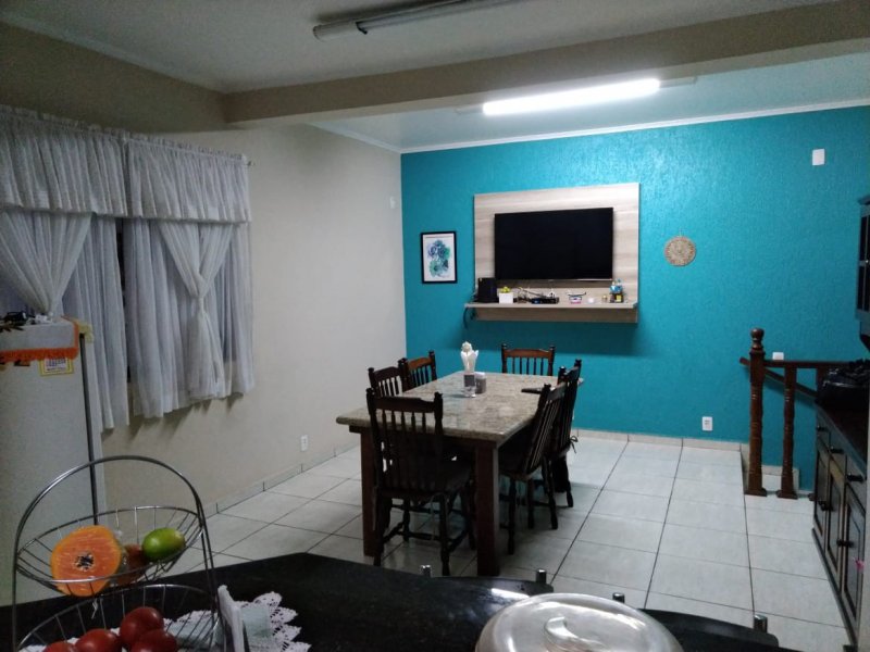 Casa à venda Vila Marina com 241m² e 3 quartos por R$ 760.000 - 1733775009-copa-e-cozinha.jpeg