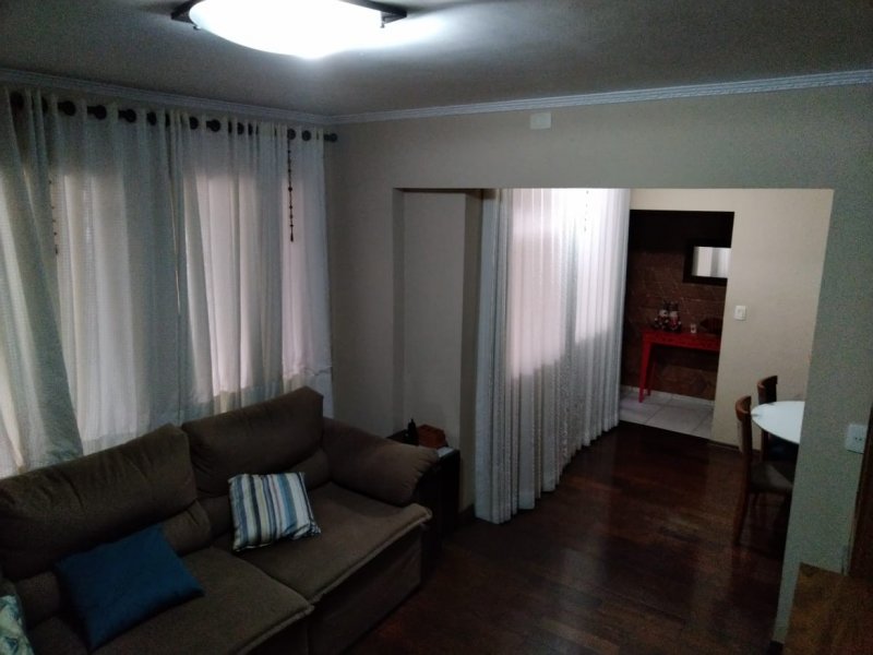 Casa à venda Vila Marina com 241m² e 3 quartos por R$ 760.000 - 887662673-sala-com-as-janelas.jpeg