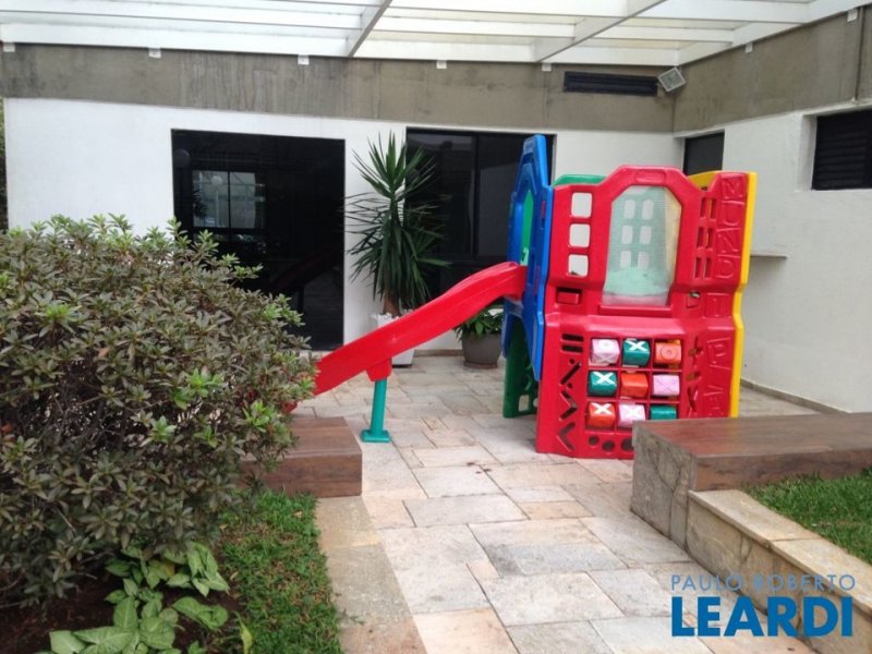 Apartamento à venda Perdizes com 170m² e 4 quartos por R$ 1.500.000 - 1356073804-playground.jpg