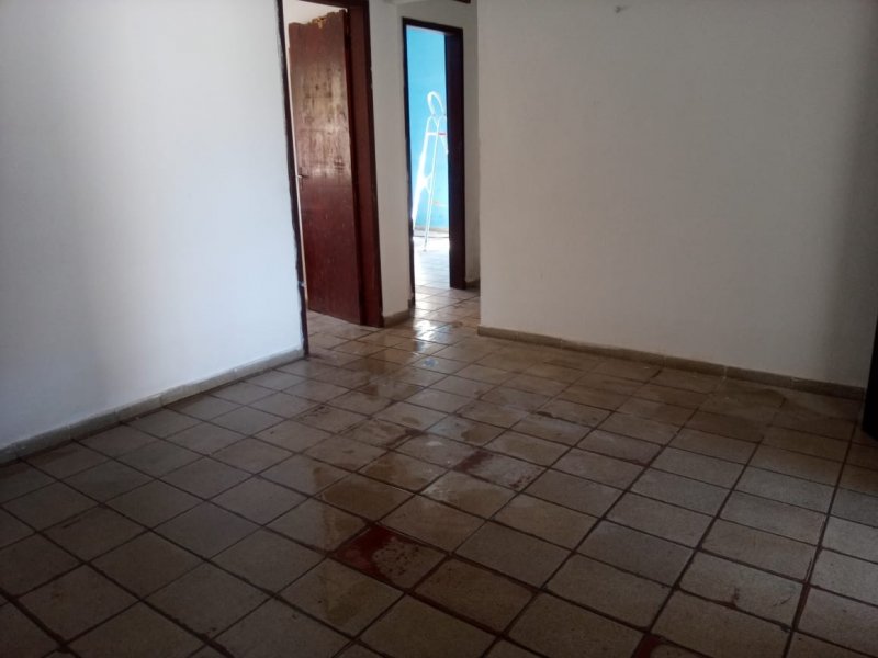 Casa para alugar Centro com 100m² e 3 quartos por R$ 700 - 2106625069-7d48843c-f527-4aef-8c83-9defacb69b3d.jpg