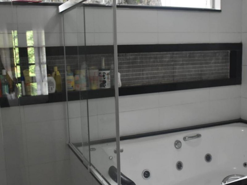 Casa de condomínio à venda Jacarepaguá com 376m² e 3 quartos por R$ 800.000 - 800883573-img-20200209-wa0022.jpg