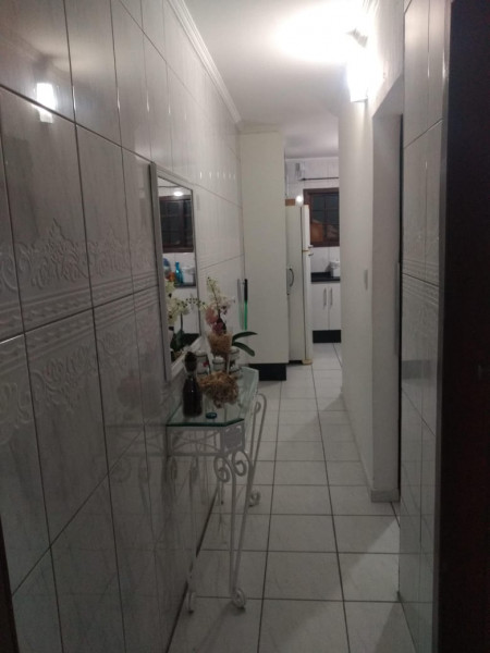 Casa à venda Parque Continental II com 225m² e 3 quartos por R$ 380.000 - 1964872535-img-20221018-wa0034.jpg