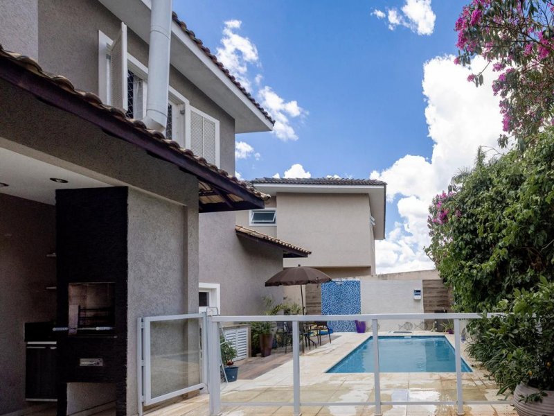 imóvel com 300m² - Granja Santa Maria - Carapicuiba