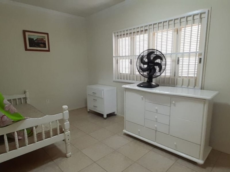 Casa à venda Centro com 290m² e 4 quartos por R$ 1.000 - 1696832486-whatsapp-image-2020-02-11-at-22.jpeg