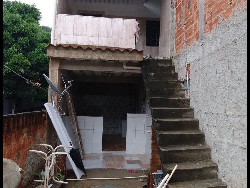 Casa à venda Carmari com 231m² e 2 quartos por R$ 120.000 - 1981185121-vo38.jpg