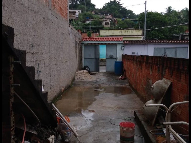 Casa à venda Carmari com 231m² e 2 quartos por R$ 120.000 - 2049390533-vo37.jpg