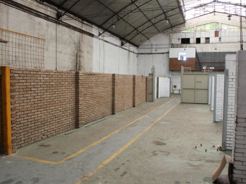 imóvel com 2000m² - Vila Paranaguá - São Paulo