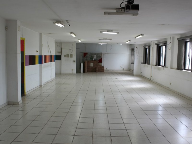 imóvel com 2000m² - Vila Paranaguá - São Paulo