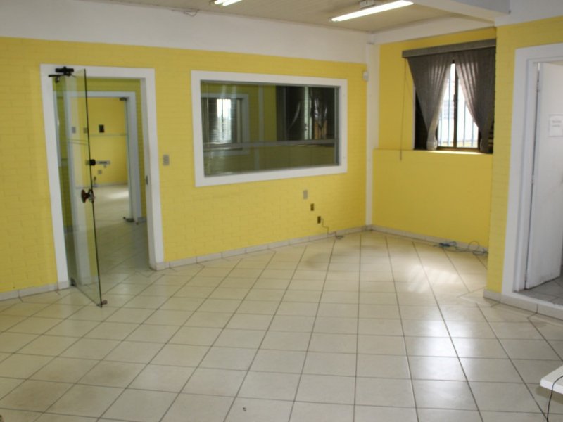 imóvel com 2000m² - Vila Paranaguá - São Paulo