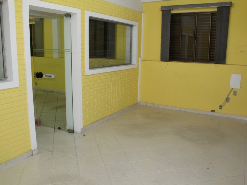 imóvel com 2000m² - Vila Paranaguá - São Paulo