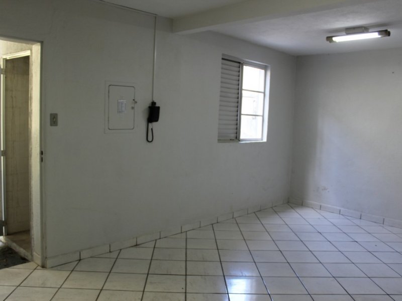 imóvel com 2000m² - Vila Paranaguá - São Paulo
