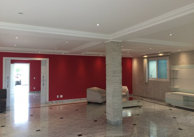 imóvel com 600m²