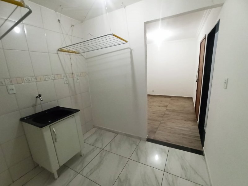 Apartamento à venda Guadalajara (Justinópolis) com 56m² e 3 quartos por R$ 130.000 - 1479118944-area-de-servico-2.jpg