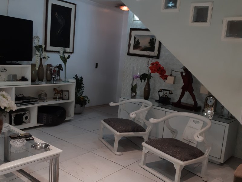 Casa à venda Capão Redondo com 250m² e 4 quartos por R$ 700.000 - 957103791-20200213-134921.jpg