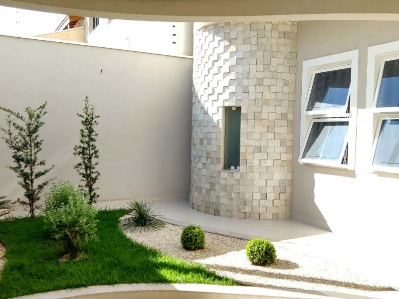 imóvel com 240m² - Parque Novo Mundo - Americana