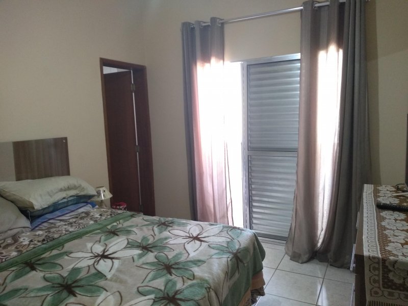Casa à venda Vila Yolanda com 156m² e 3 quartos por R$ 550.000 - 857182216-img-20190526-120323094.jpg
