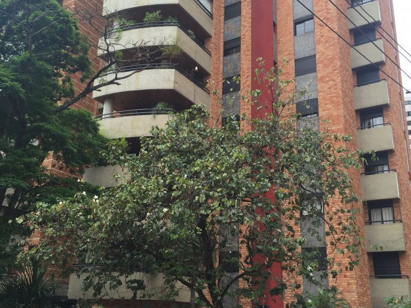 Apartamento à venda Moema com 220m² e 4 quartos por R$ 3.000.000 - 1000995184-01.JPG