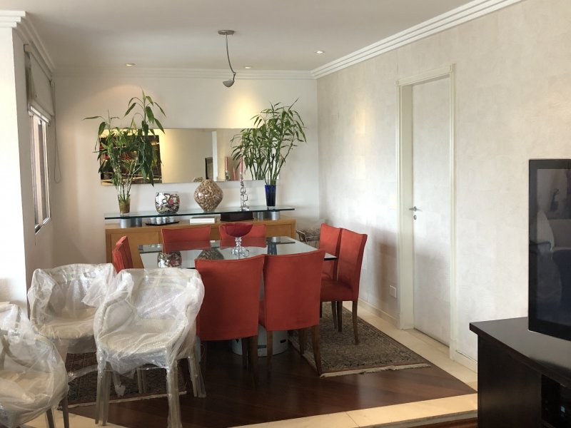 Apartamento à venda Moema com 220m² e 4 quartos por R$ 3.000.000 - 1810618329-sala-f13.JPG