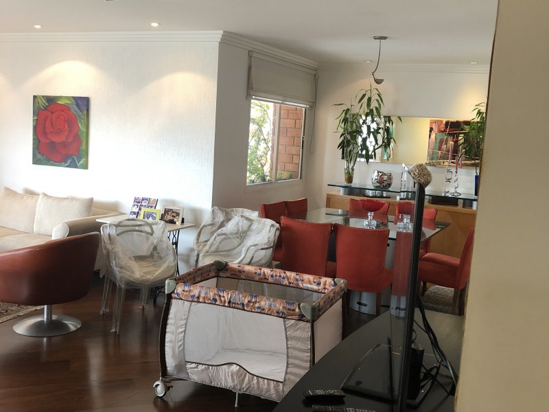 Apartamento à venda Moema com 220m² e 4 quartos por R$ 3.000.000 - 214151774-sala-f11.JPG