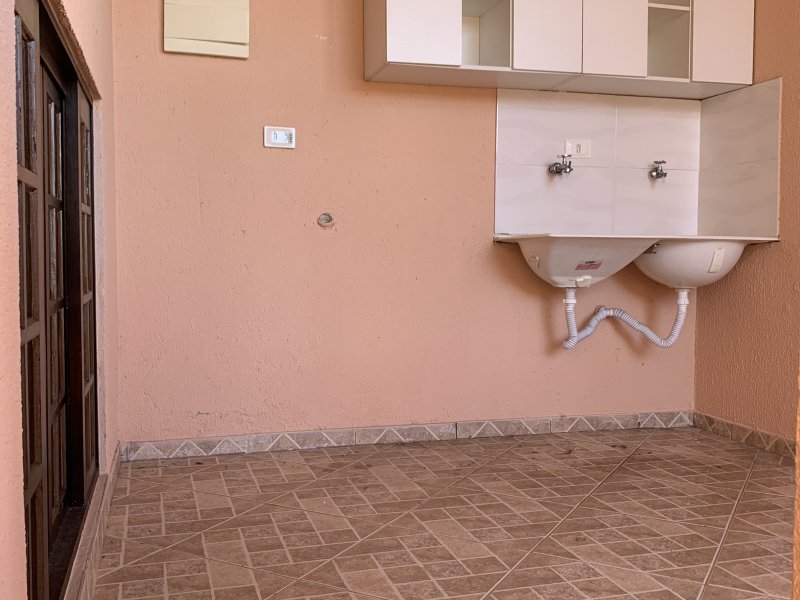 Casa à venda Bosque dos Eucaliptos com 226m² e 4 quartos por R$ 650.000 - 2090735491-29-area-servico-1.jpg