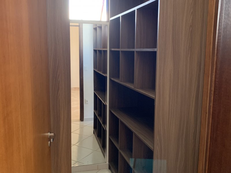 Casa à venda Bosque dos Eucaliptos com 226m² e 4 quartos por R$ 650.000 - 584008949-19-closet-2.jpg