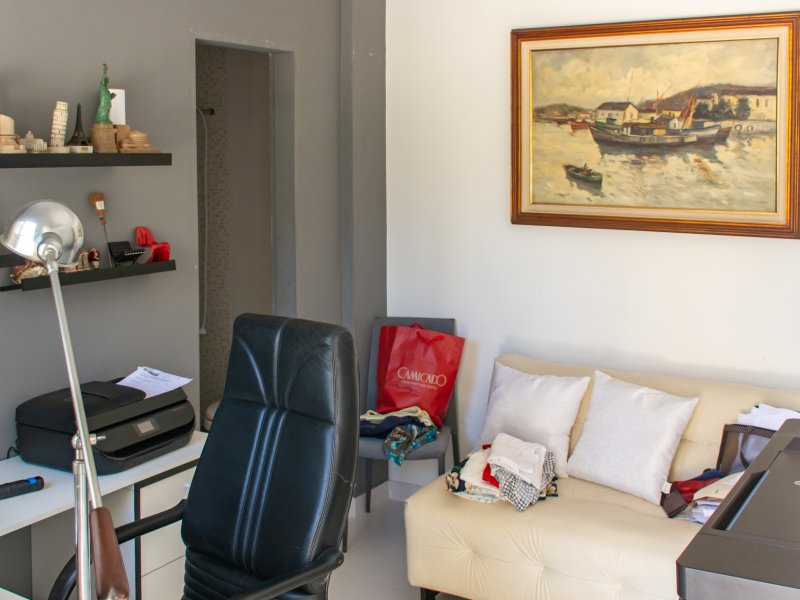 Casa de condomínio à venda Centro com 278m² e 1 quarto por R$ 1.100.000 - 16552884-qto-hospede-escritorio.jpg