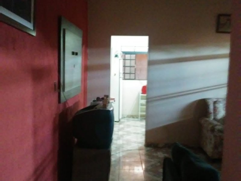 Casa à venda Centro com 200m² e 1 quarto por R$ 125.000 - 972830756-dbee3d8c-4dea-42ba-868c-84e7e79a71d3.jpeg
