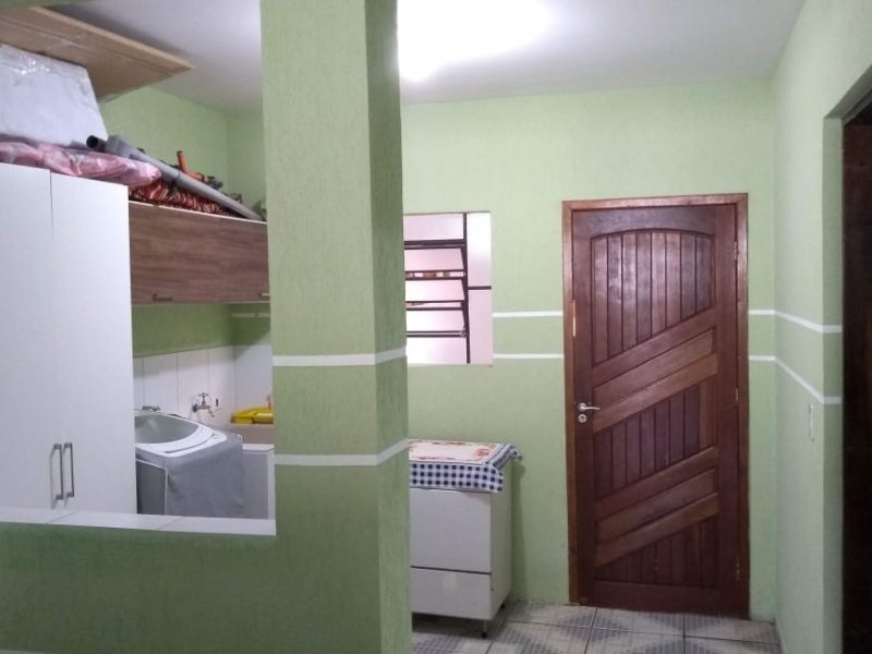 Casa à venda Capão Raso com 250m² e 3 quartos por R$ 800.000 - 1231880617-img-20200216-wa0106.jpg