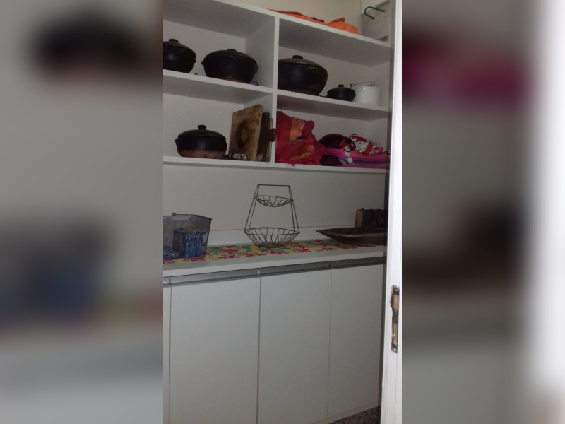 Casa de condomínio à venda jardim Maria Tereza com 165m² e 3 quartos por R$ 800.000 - dispensa-armarios-casa-4.jpeg
