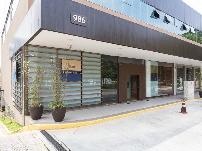 Comercial para alugar Chácara Santo Antônio (Zona Sul) com 227m² e  quartos por R$ 10.012 - 1146362623-versaoweb147.jpg