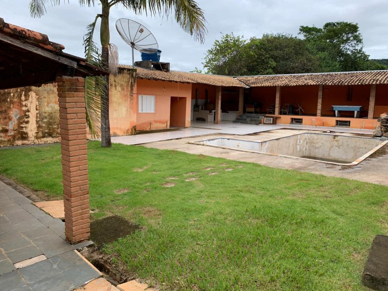 Casa à venda Centro com 555m² e 5 quartos por R$ 199.000 - 103854899-whatsapp-image-2020-04-17-at-13.jpeg