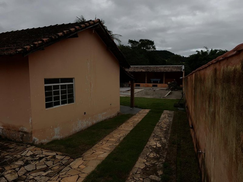 Casa à venda Centro com 555m² e 5 quartos por R$ 199.000 - 1085261441-whatsapp-image-2020-04-17-at-13.jpeg