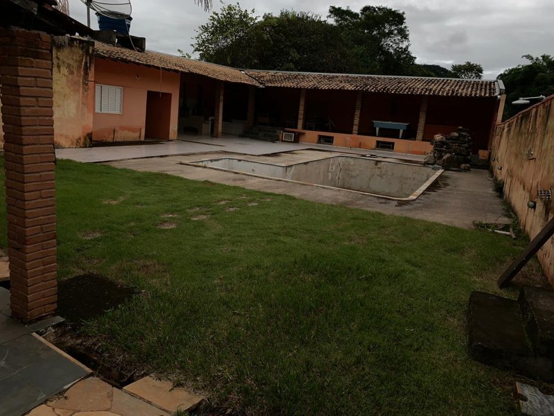 Casa à venda Centro com 555m² e 5 quartos por R$ 199.000 - 554755771-whatsapp-image-2020-04-17-at-13.jpeg