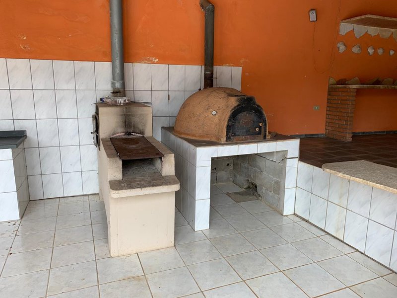 Casa à venda Centro com 555m² e 5 quartos por R$ 199.000 - 744348135-whatsapp-image-2020-04-17-at-13.jpeg