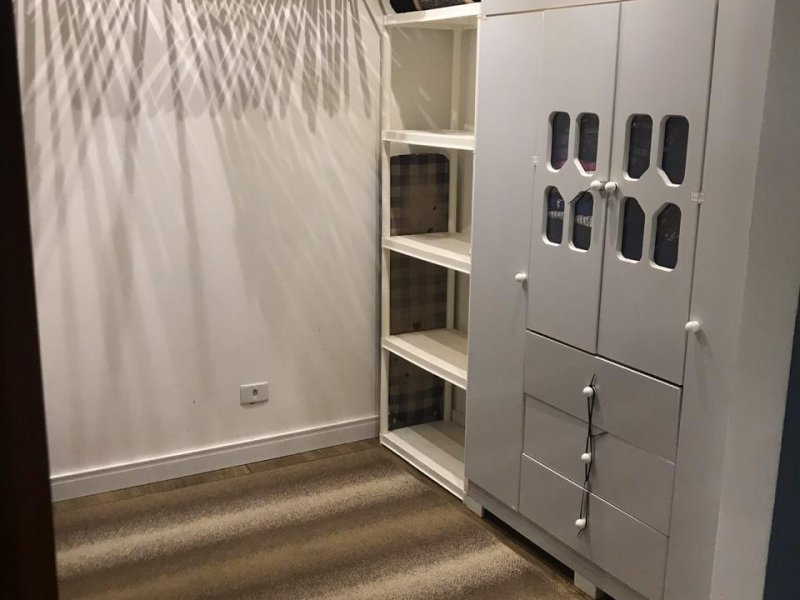 Apartamento à venda COHAPAR com 182m² e 3 quartos por R$ 580.000 - 675279526-closet.jpeg