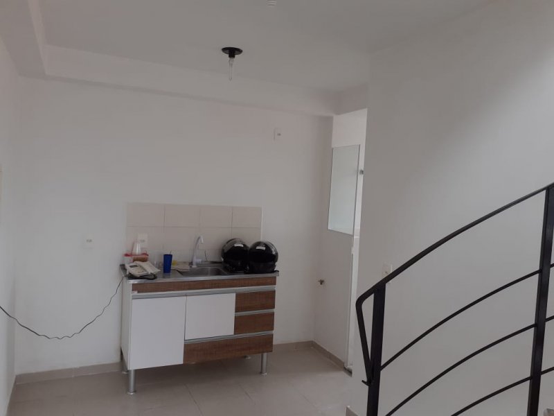 Apartamento à venda Jardim Maria Eugenia com 54m² e 4 quartos por R$ 180.000 - 1917511420-img-20200220-wa0016.jpg