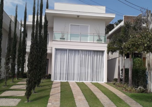 imóvel com 220m²