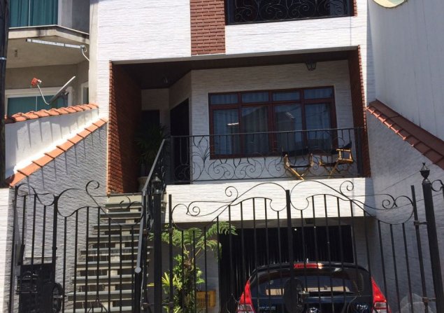 imóvel com 258m²