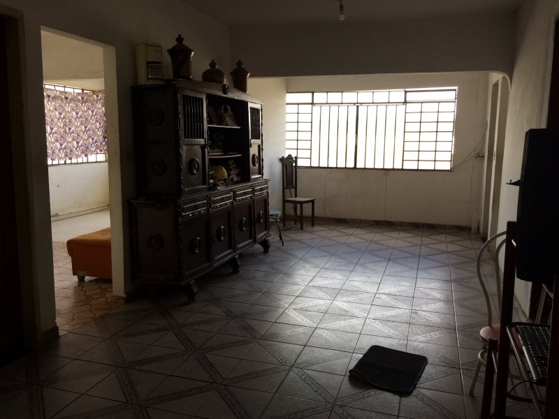 Casa à venda Eliane (Justinópolis) com 400m² e 7 quartos por R$ 450.000 - 216443630-8321d7e2-a1fa-4f7a-a185-f26c3925d193.jpeg