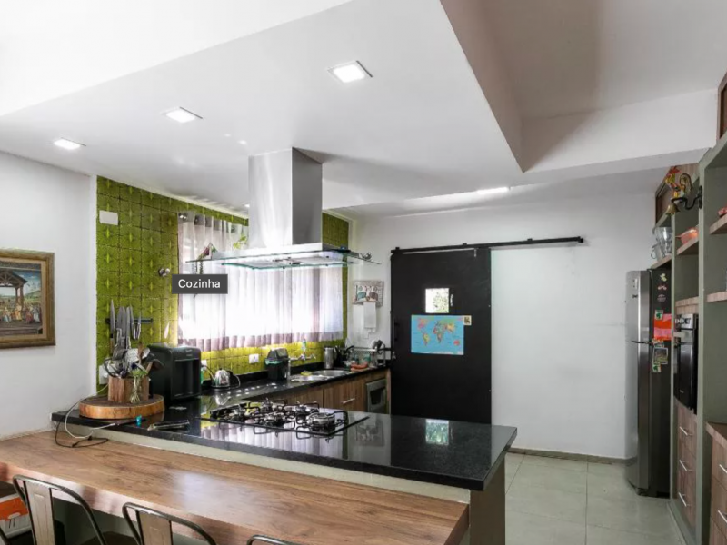 Casa à venda Alto da Lapa com 320m² e 4 quartos por R$ 2.350.000 - 387893602-screen-shot-2022-09-01-at-20.png