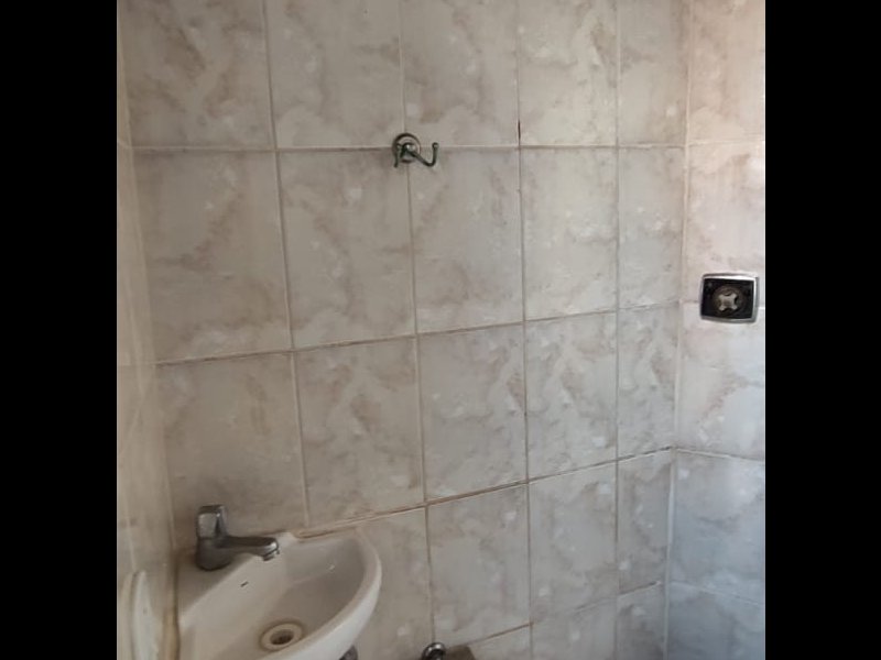 Casa à venda Vilamar com 113m² e 3 quartos por R$ 450.000 - 1014834109-banheiro-externo.jpeg