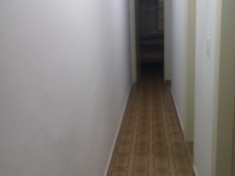 Casa à venda Vilamar com 113m² e 3 quartos por R$ 450.000 - 1972212907-corredor-interno.jpg