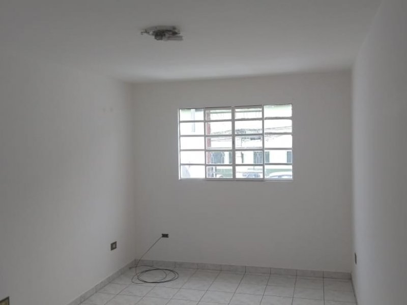 Casa à venda Jardim das Palmas com 80m² e 2 quartos por R$ 300.000 - 168404267-img-20200225-wa0004.jpg