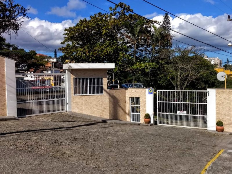 imóvel com 68m² - Capoeiras - Florianópolis