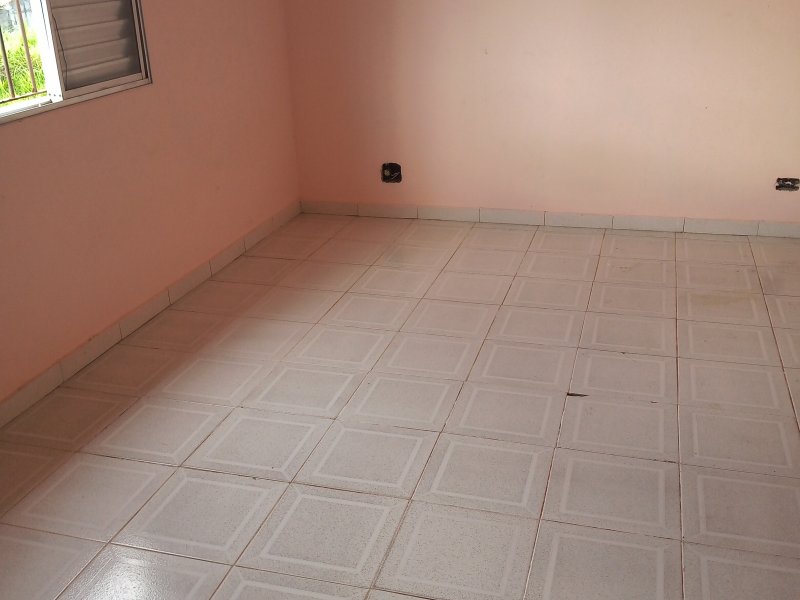Casa à venda Jardim Britânia com 230m² e 4 quartos por R$ 800.000 - 168017045-img-20200131-171731293.jpg