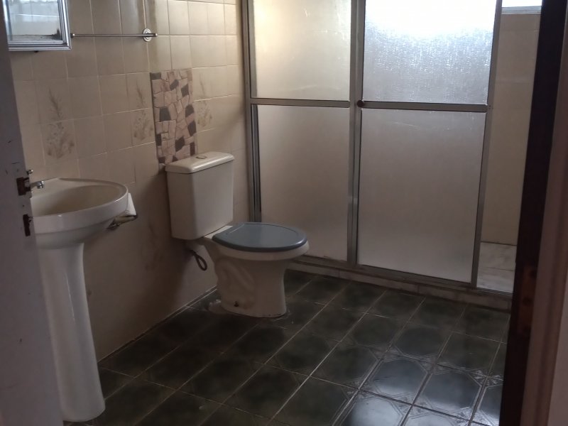 Casa à venda Jardim Britânia com 230m² e 4 quartos por R$ 800.000 - 605454158-img-20200131-171711233.jpg