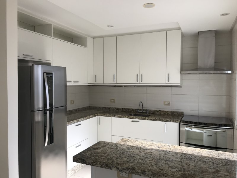 Casa à venda Vila Santana com 150m² e 3 quartos por R$ 720.000 - 1188365971-42574cd4-fcba-4727-ae61-667c989fc357.jpeg