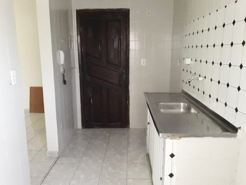 Apartamento à venda Tamarineira com 73m² e 3 quartos por R$ 170.000 - 1563684159-cozinha-1.jpg