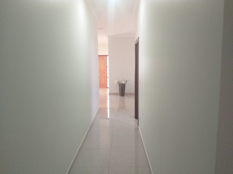 Casa à venda Res. Amazonas com 218m² e 3 quartos por R$ 790.000 - 2047578734-21-1.jpg